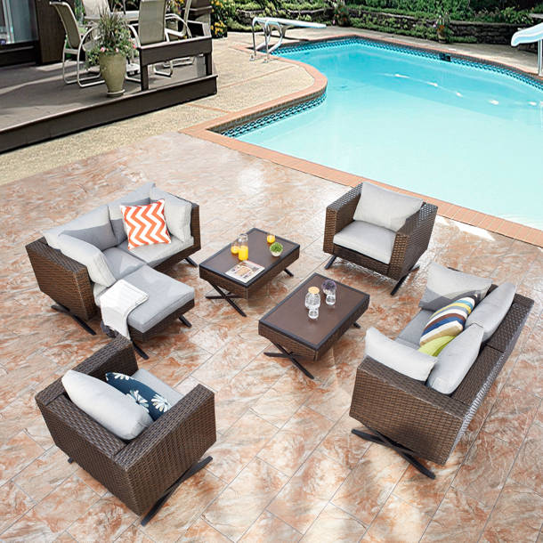 Mercury Row® Crosson Rectangular 4 Person Outdoor Dining Set